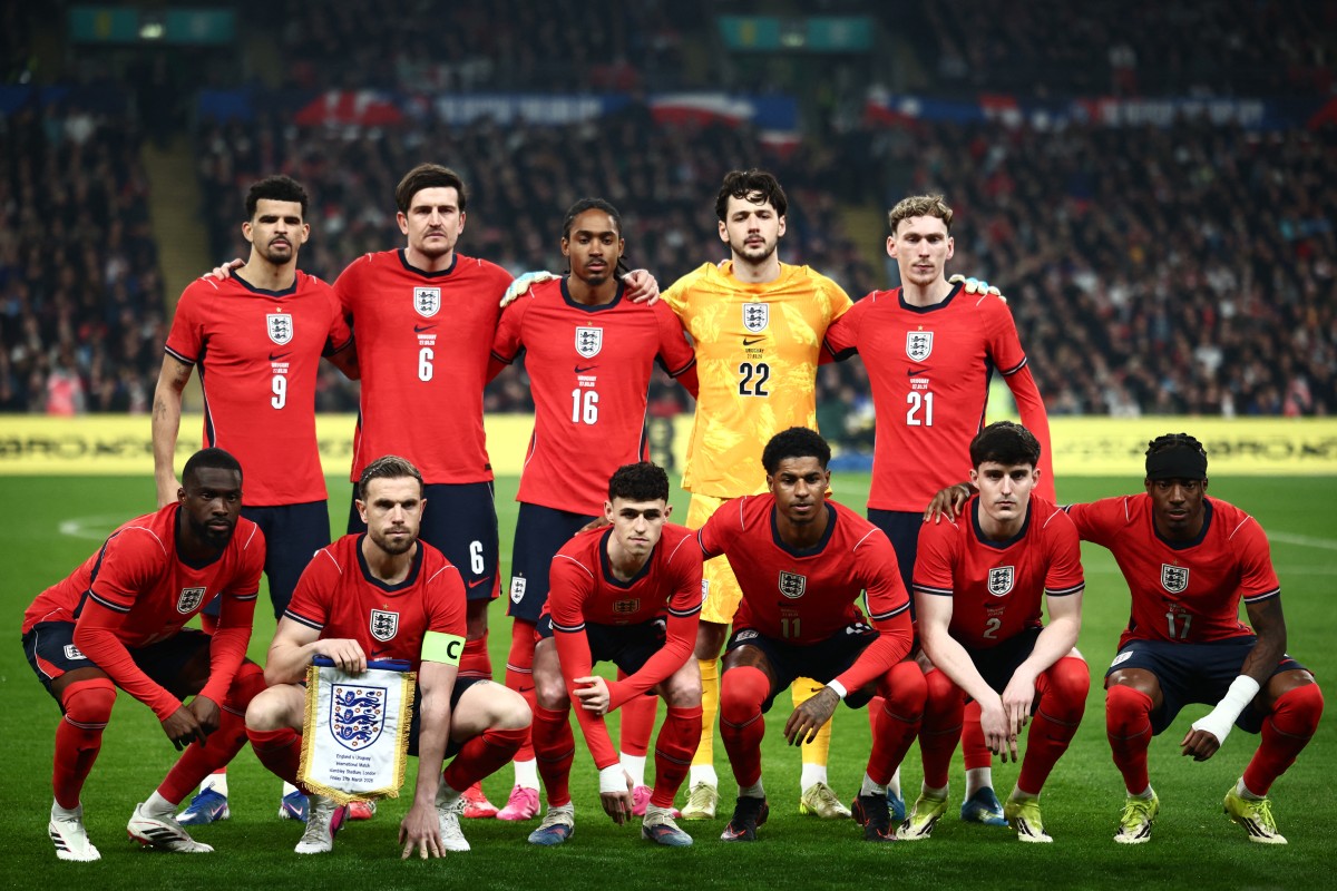 Mondial-2026: l'Angleterre entre en piste, entre "confiance" et questions en défense